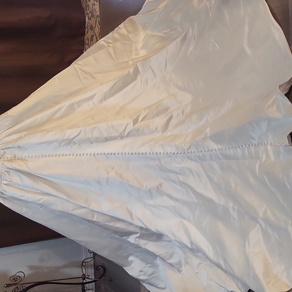 Size 12 Faviana Wedding Dress - Make Offer - Picture 2 of 15